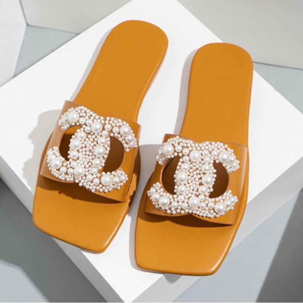 “Stylish Pearl Sandals”